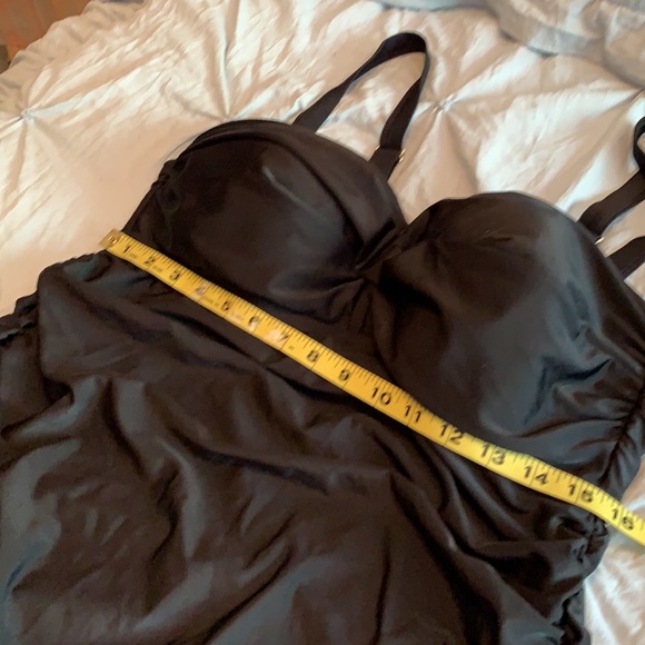 NWT Swim Top 🔥 - Picture 5 of 9